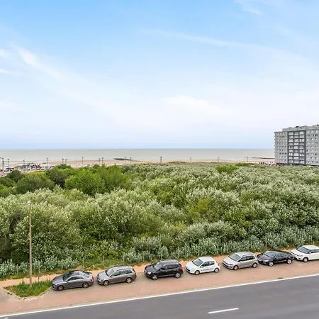 Bright - 3min From Coast & Free Parking
